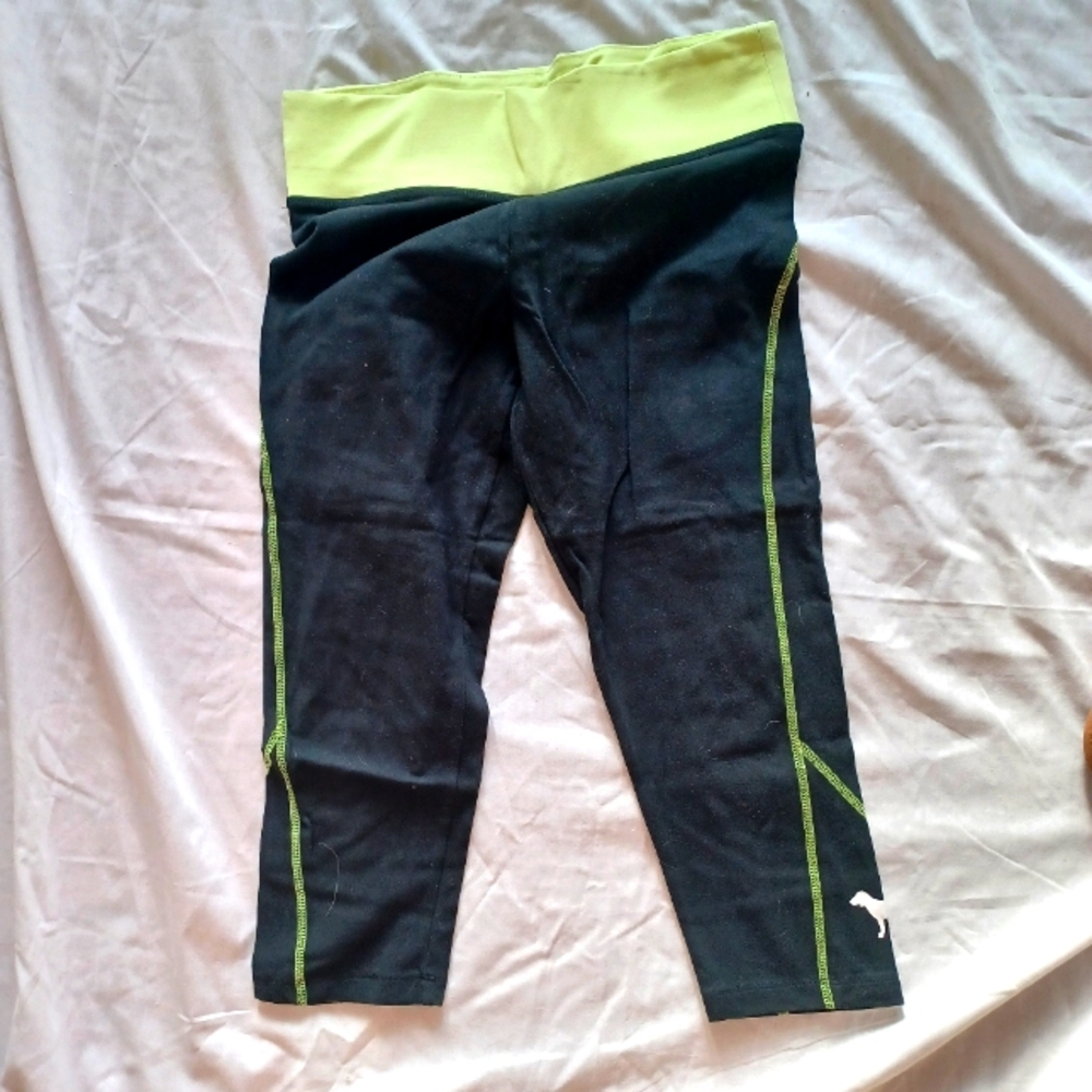 PINK Cropped Leggings
